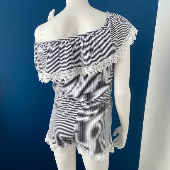 Jumpsuit or Romper for Summer Small Size - Picture 4 of 7